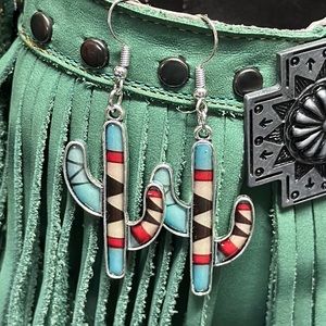 New Silvertone Southwestern Aztec Cactus Earrings